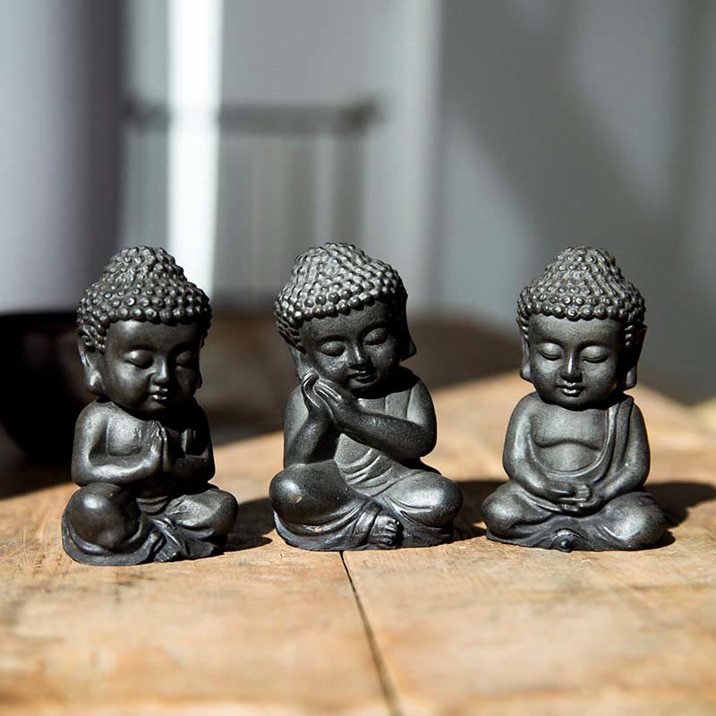 Nimara Ritual Handmade Small Sakyamuni Buddha Iron Powder Rust Cast Resin Statue Decoration