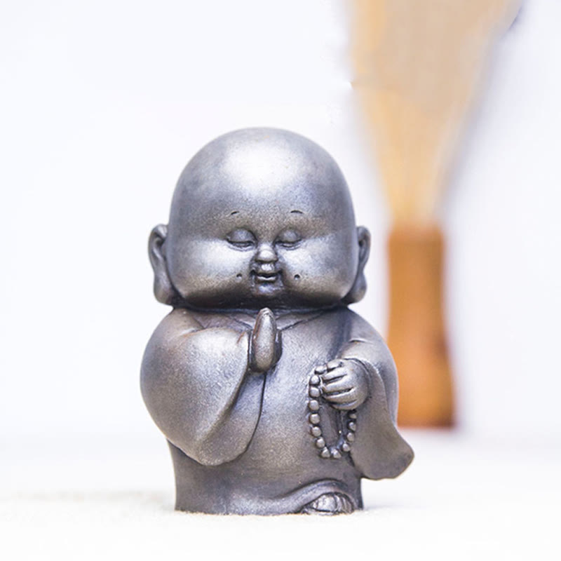 Nimara Ritual Handmade Little Monk Iron Powder Rust Cast Resin Statue Home Decoration
