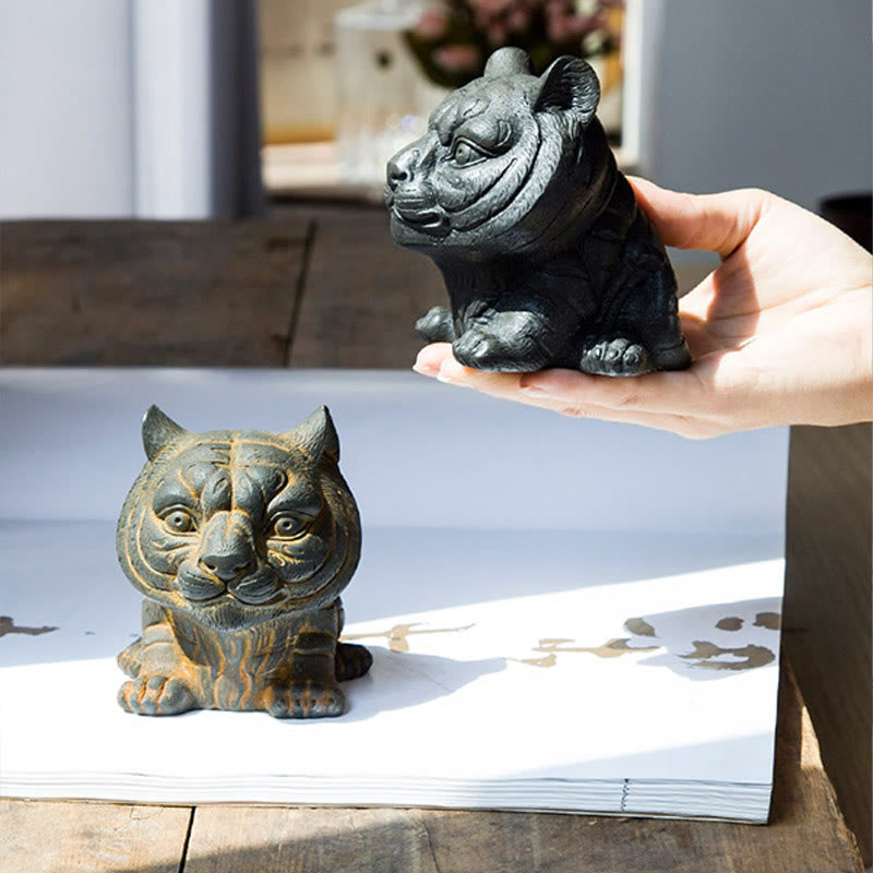 Nimara Ritual Handmade Small Lovely Tiger Iron Powder Rust Cast Resin Statue Home Decoration