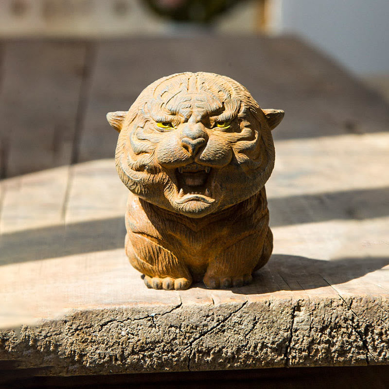 Nimara Ritual Handmade Mini Roaring Tiger Iron Powder Rust Cast Resin Statue Home Decoration