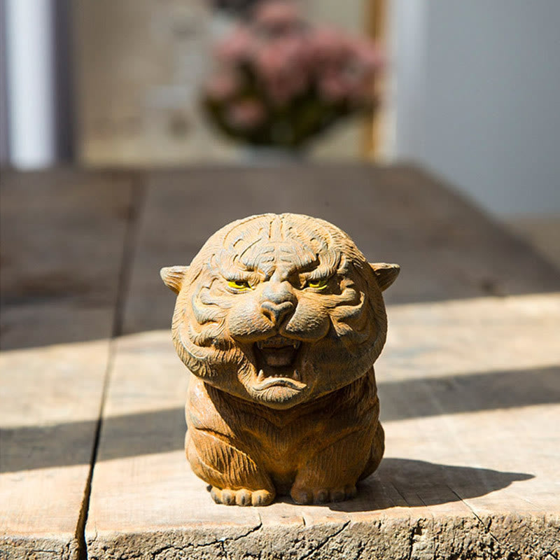 Nimara Ritual Handmade Mini Roaring Tiger Iron Powder Rust Cast Resin Statue Home Decoration