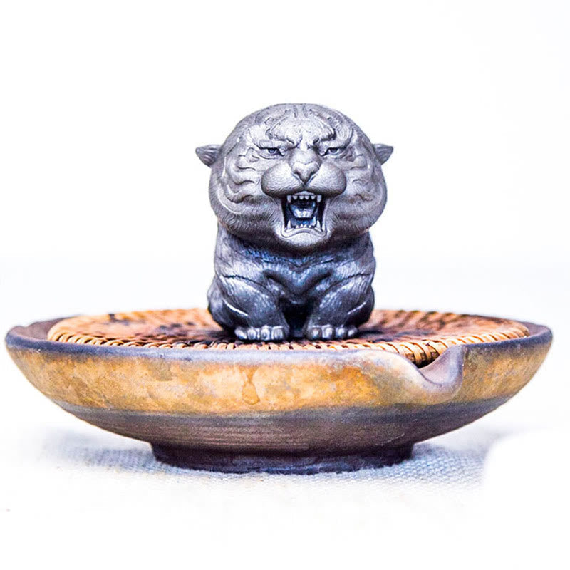Nimara Ritual Handmade Mini Roaring Tiger Iron Powder Rust Cast Resin Statue Home Decoration