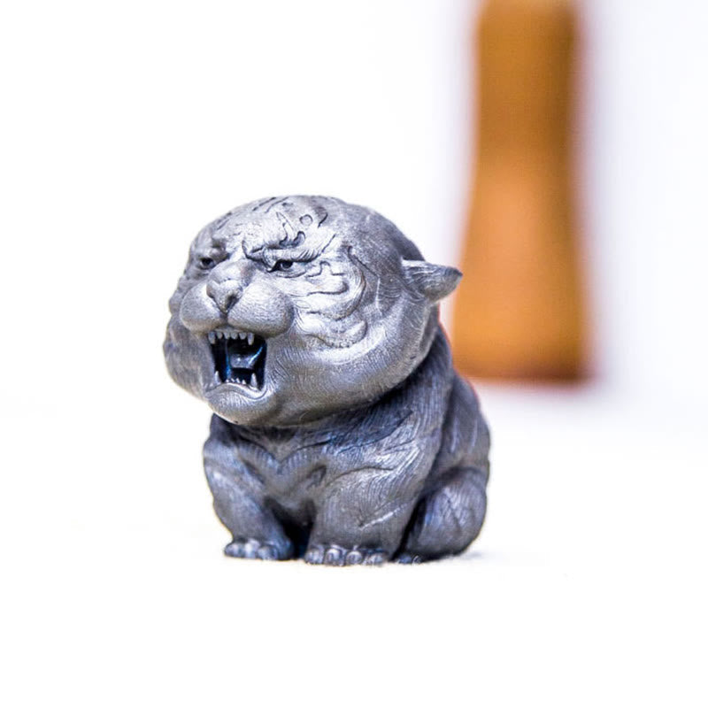Nimara Ritual Handmade Mini Roaring Tiger Iron Powder Rust Cast Resin Statue Home Decoration