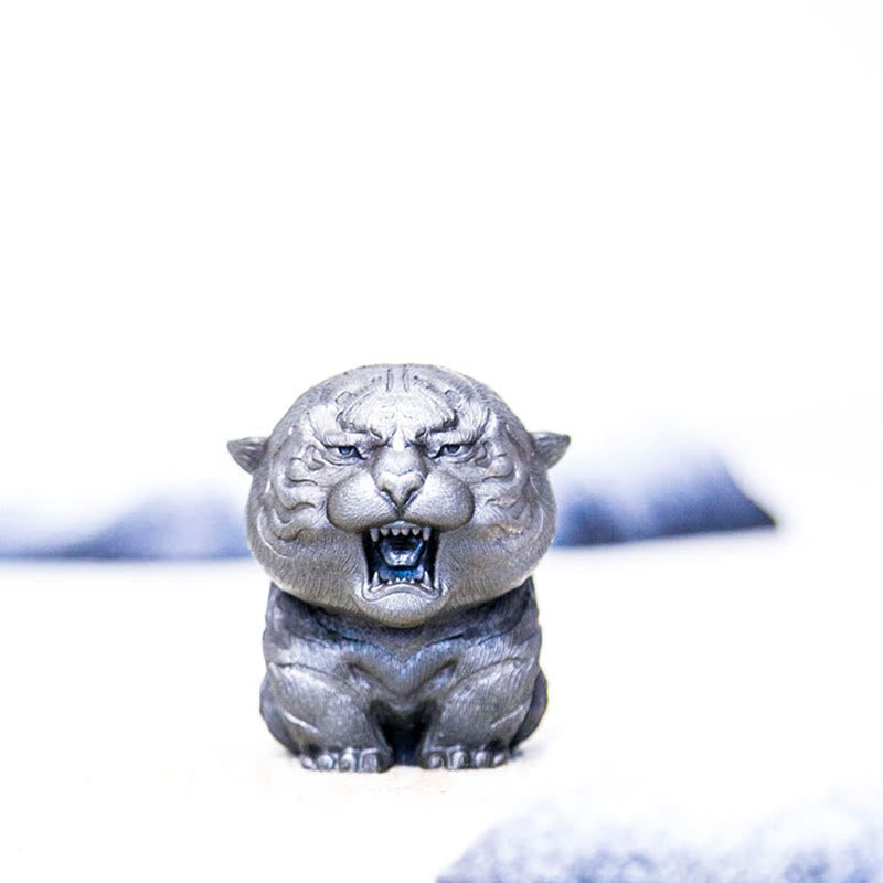 Nimara Ritual Handmade Mini Roaring Tiger Iron Powder Rust Cast Resin Statue Home Decoration