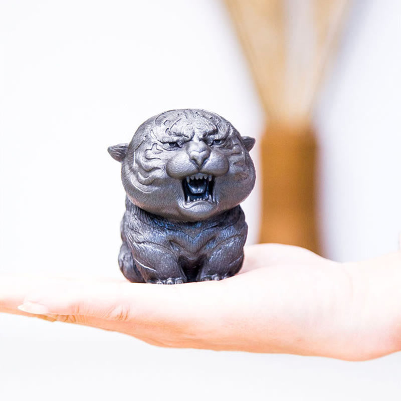 Nimara Ritual Handmade Mini Roaring Tiger Iron Powder Rust Cast Resin Statue Home Decoration