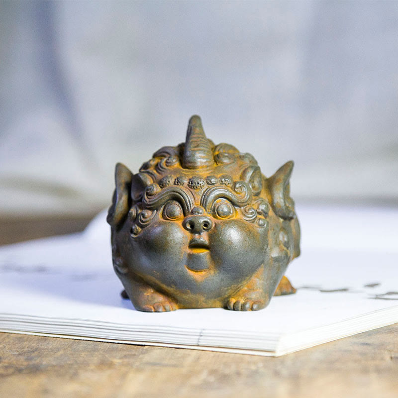 Nimara Ritual Handmade Wealth PiXiu Iron Powder Rust Cast Resin Statue Home Decoration
