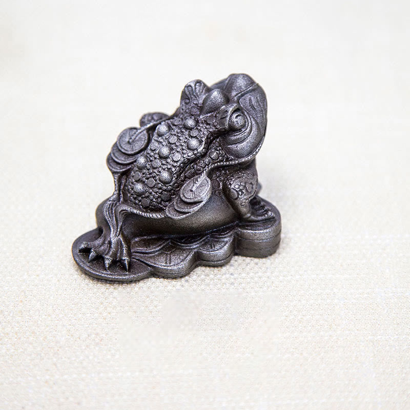 Nimara Ritual Handmade Feng Shui Frog Toad Copper Coins Iron Powder Rust Cast Resin Statue Home Decoration