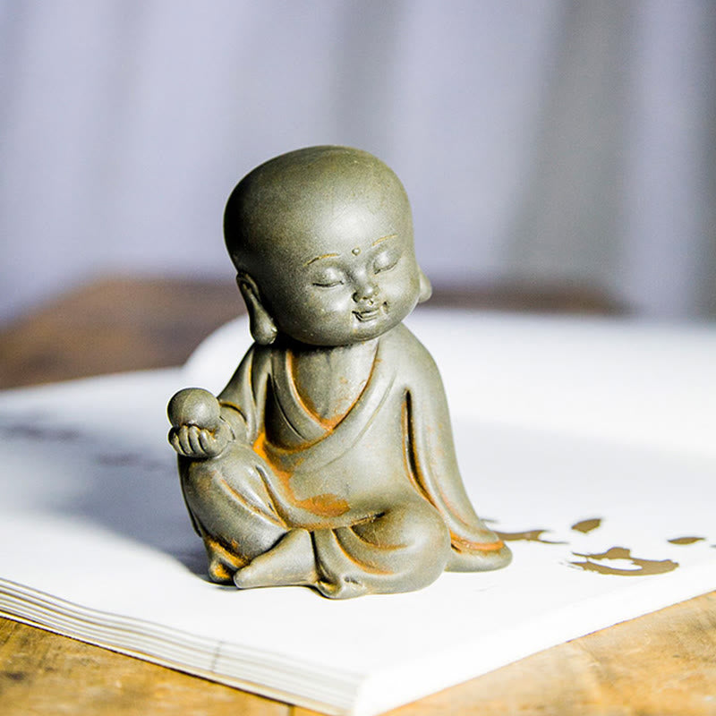 Nimara Ritual Handmade Ksitigarbha Kwan Yin Guanyin Avalokitesvara Tathagata Iron Powder Rust Cast Resin Statue Home Decoration