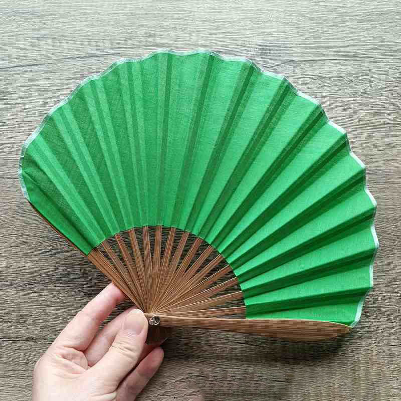 Nimara Ritual Retro Solid Color Shell Shape Handheld Bamboo Folding Fan