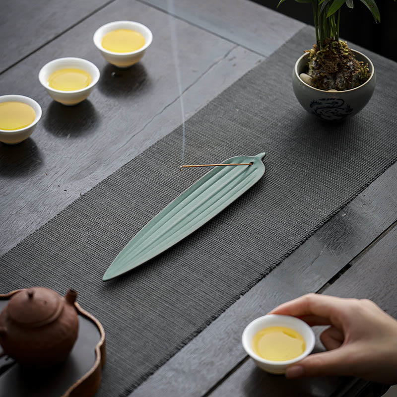 Nimara Ritual Green Bamboo Leaf Healing Ceramic Incense Burner Decoration