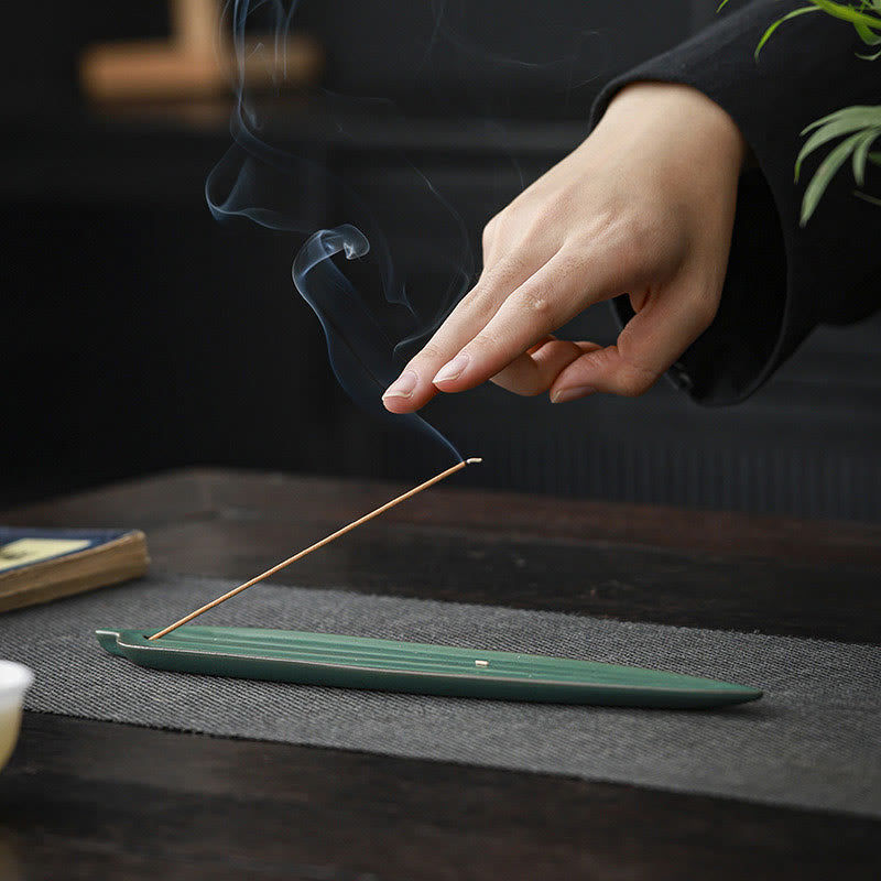 Nimara Ritual Green Bamboo Leaf Healing Ceramic Incense Burner Decoration