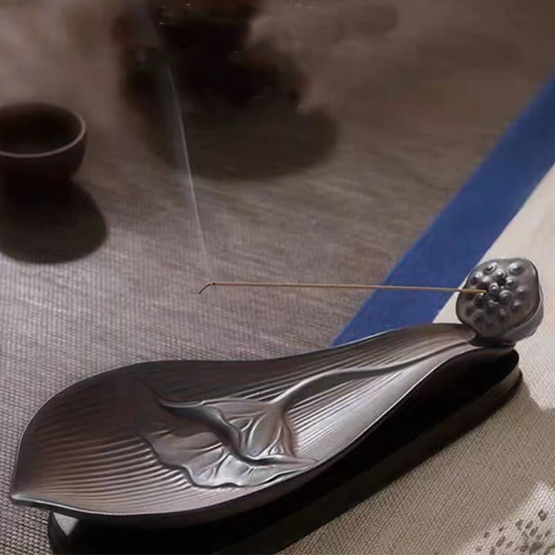 Nimara Ritual Lotus Pod Zen Healing Brown Ceramic Stick Incense Burner Decoration