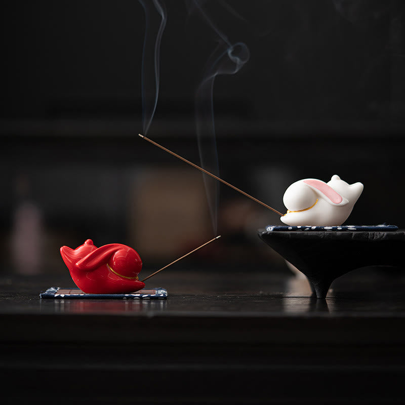 Nimara Ritual Flying Rabbit Bamboo Mat Healing Ceramic Incense Burner Desk Decoration