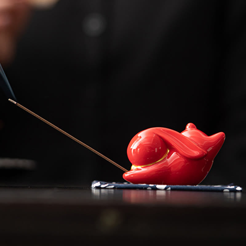 Nimara Ritual Flying Rabbit Bamboo Mat Healing Ceramic Incense Burner Desk Decoration