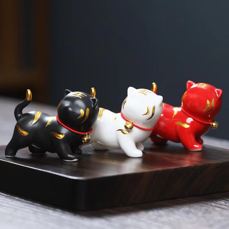 Nimara Ritual Mini Cute Tiger Tea Pet Ceramic Home Desk Figurine Decoration