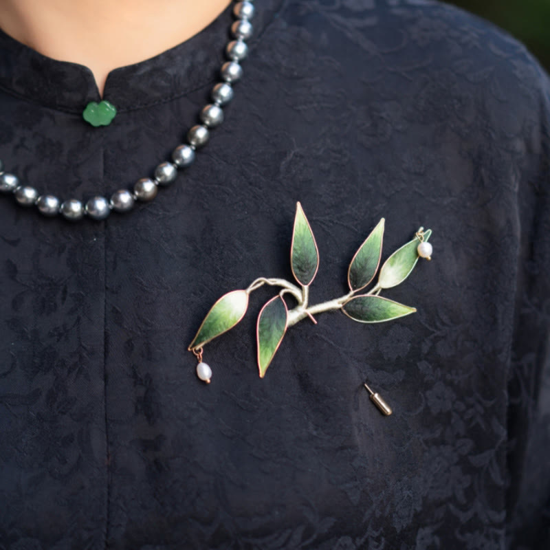 Nimara Ritual Handmade Yangzhou Velvet Flower Mulberry Silk Green Bamboo Brooch