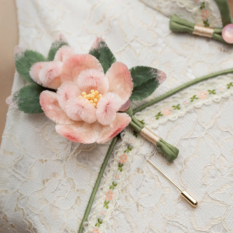 Nimara Ritual Handmade Yangzhou Velvet Flower Mulberry Silk Peach Blossom Brooch