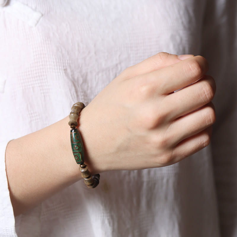 Nimara Ritual Tibetan Nine-Eye Dzi Bead Green Sandalwood Peace Bracelet
