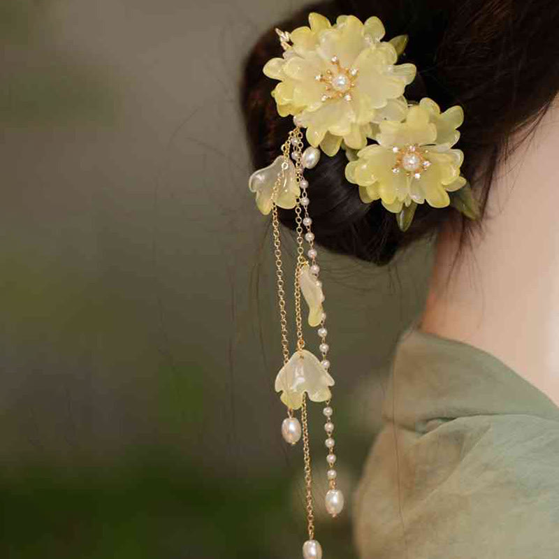Nimara Ritual Classical Magnolia Tassel Side Hair Clip