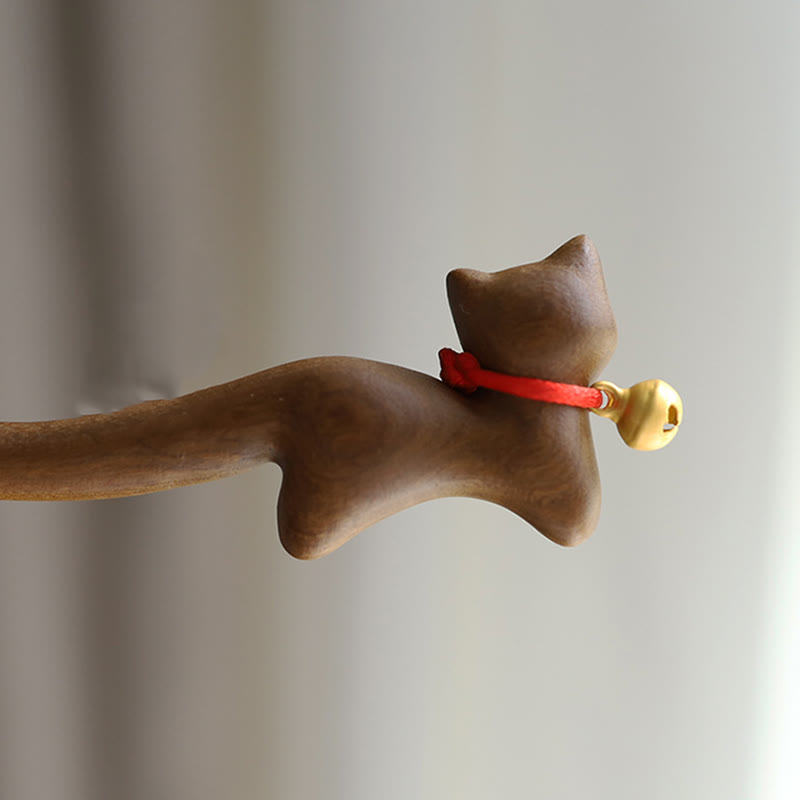 Nimara Ritual Classical Chinese Style Cat-shaped Sandalwood Hairpin