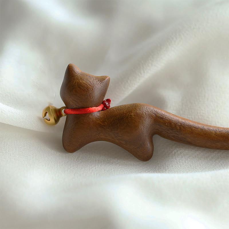 Nimara Ritual Classical Chinese Style Cat-shaped Sandalwood Hairpin