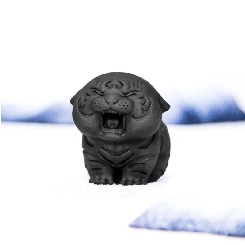 Nimara Ritual Mini Cute Tiger Iron Powder Rust Cast Resin Statue Home Decoration