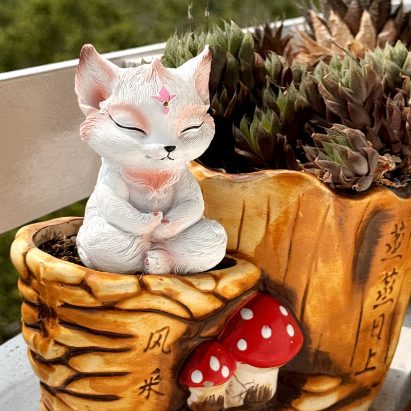 Nimara Ritual Small Nine Tailed Fox Sitting Protection Resin Home Decoration