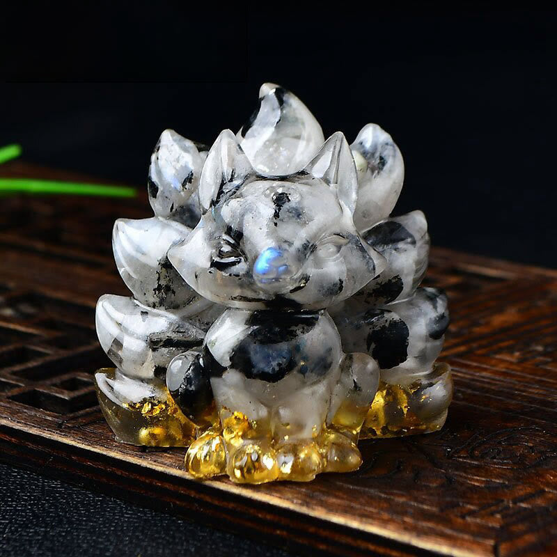 Nimara Ritual Natural Various Crystal Strawberry Quartz Amethyst Nine Tailed Fox Protection Home Decoration