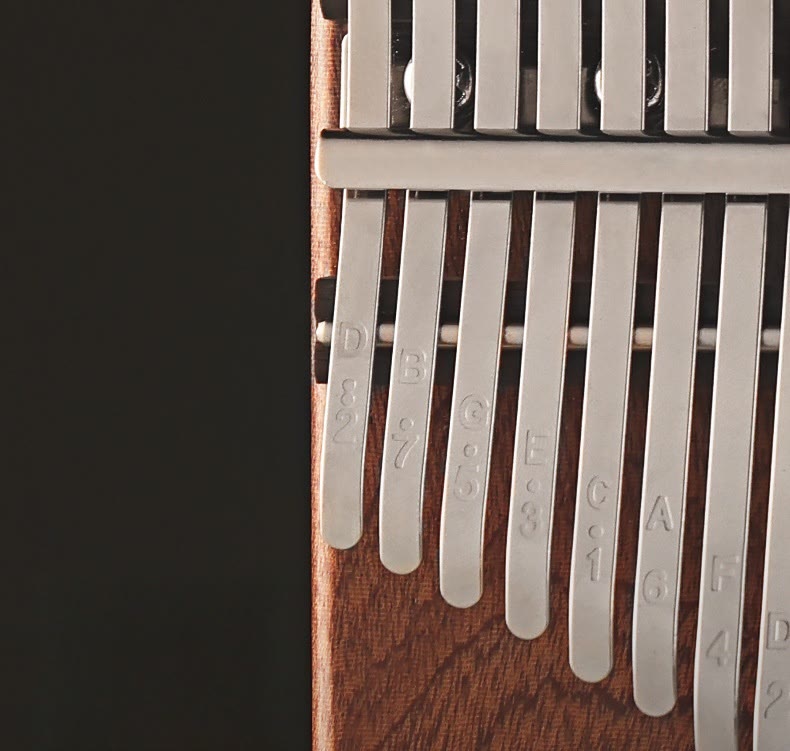 Nimara Ritual 21 Keys Kalimba Thumb Piano Yellow Sandalwood Retro Portable Finger Piano
