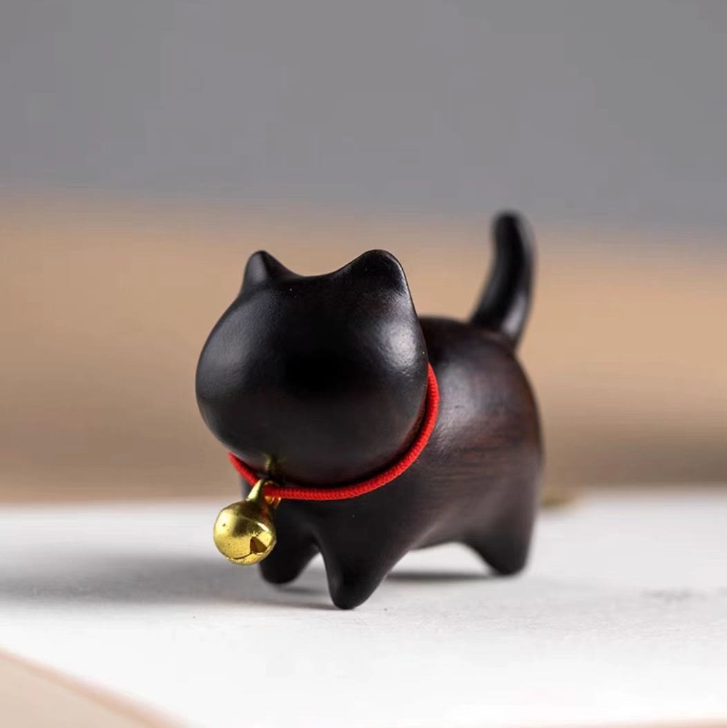 Nimara Ritual Green Sandalwood Small Leaf Red Sandalwood Cute Cat Animals Soothing Peace Decoration