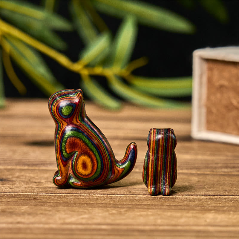 Nimara Ritual 2Pcs Mini Rainbow Eucalyptus Sitting Cat Carved Reduce Stress Decoration