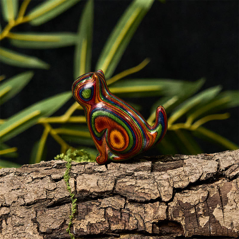 Nimara Ritual 2Pcs Mini Rainbow Eucalyptus Sitting Cat Carved Reduce Stress Decoration