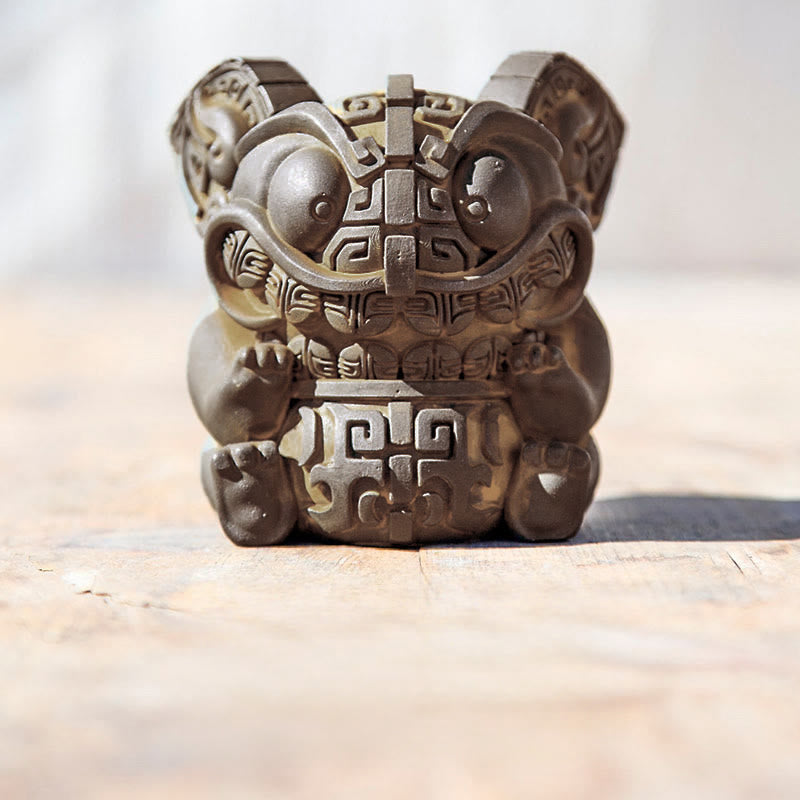 Nimara Ritual Handmade Gold Swallowing Beast Iron Powder Rust Cast Resin Statue Home Decoration