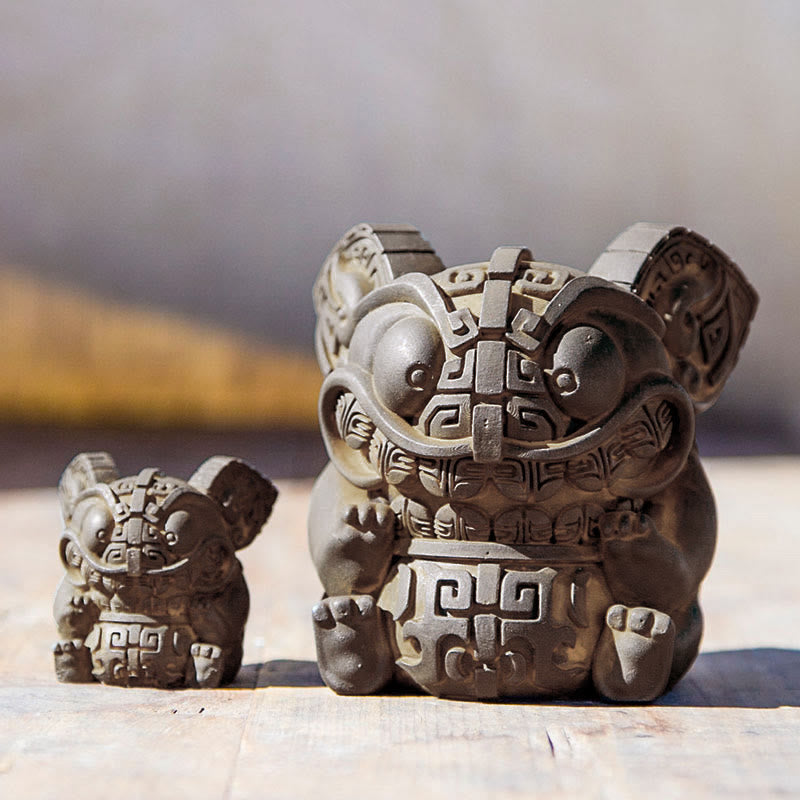Nimara Ritual Handmade Gold Swallowing Beast Iron Powder Rust Cast Resin Statue Home Decoration