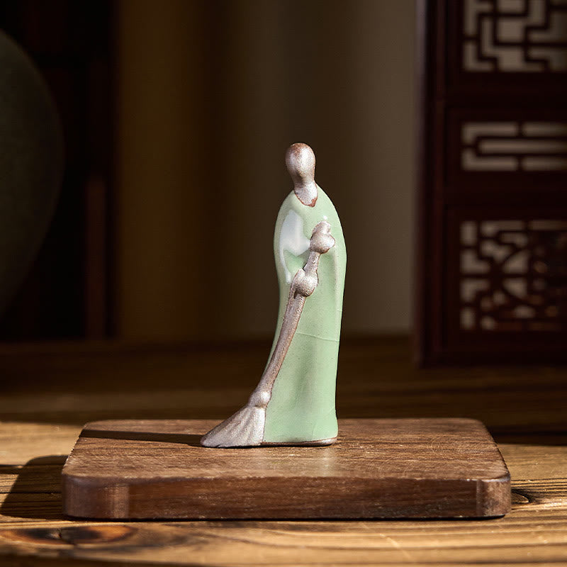 Nimara Ritual Small Formless Buddha Sweeping Monk Ceramic Statue Home Decoration 3.5*1.5*7cm