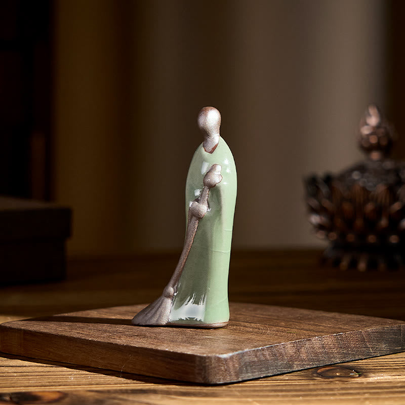 Nimara Ritual Small Formless Buddha Sweeping Monk Ceramic Statue Home Decoration 3.5*1.5*7cm