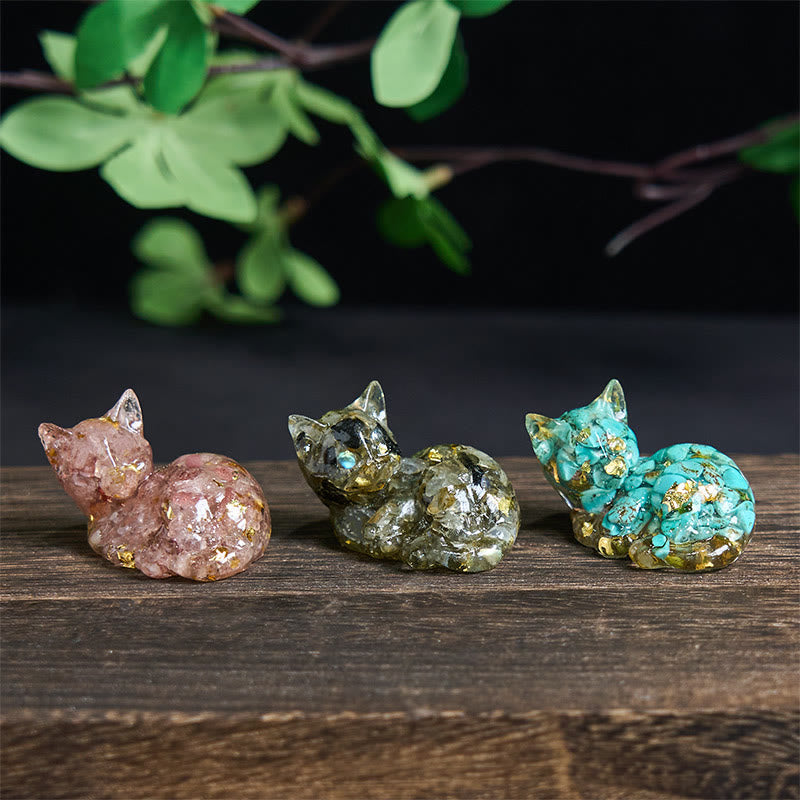 Nimara Ritual Crystal Chip Epoxy Resin Small Cat Positive Decoration