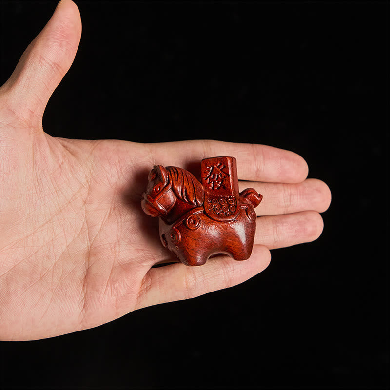 Nimara Ritual Year of the Horse Get rich Green Sandalwood Small Leaf Red Sandalwood Linden Wood Animals Positive Decoration