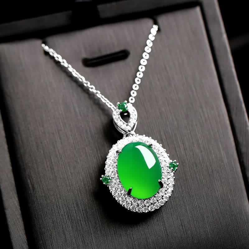 Nimara Ritual Oval Design Green Agate Copper Luck Necklace Pendant