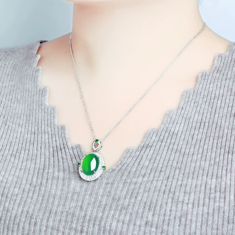 Nimara Ritual Oval Design Green Agate Copper Luck Necklace Pendant