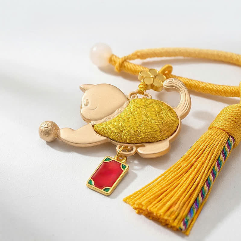 Nimara Ritual Song Brocade Lucky Beckoning Cat Tassel Gift Box Keychain