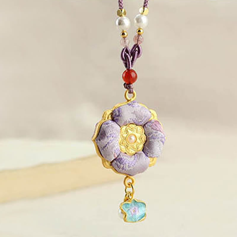 Nimara Ritual Song Brocade Four-Leaf Clover Luck Necklace