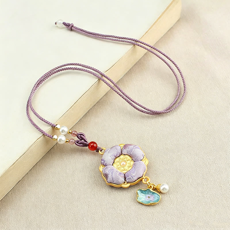 Nimara Ritual Song Brocade Four-Leaf Clover Luck Necklace