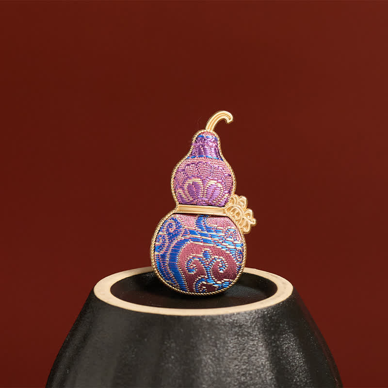 Nimara Ritual Song Brocade Handcrafted Gourd-Shaped Floral Harmony New Chinese Brooch