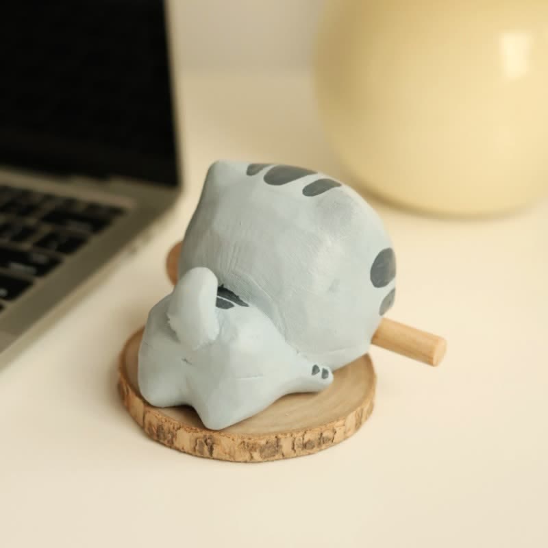 Nimara Ritual Basswood Cat Strength Hand-Carved Cute Animal Decor