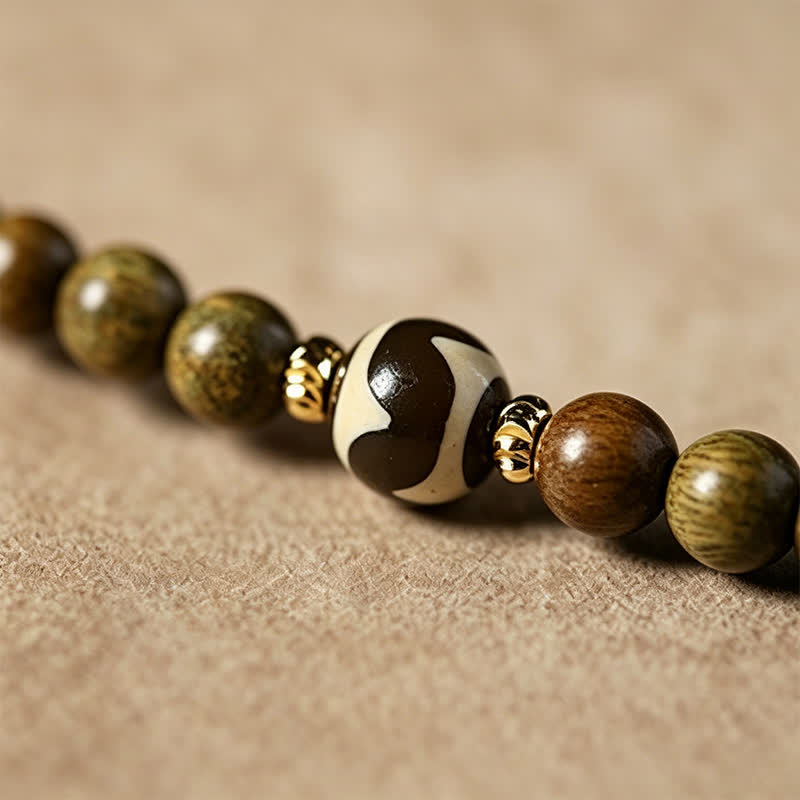 Nimara Ritual Green Sandalwood Serenity Hand-Woven Cat Charm Retro Ethnic Mala
