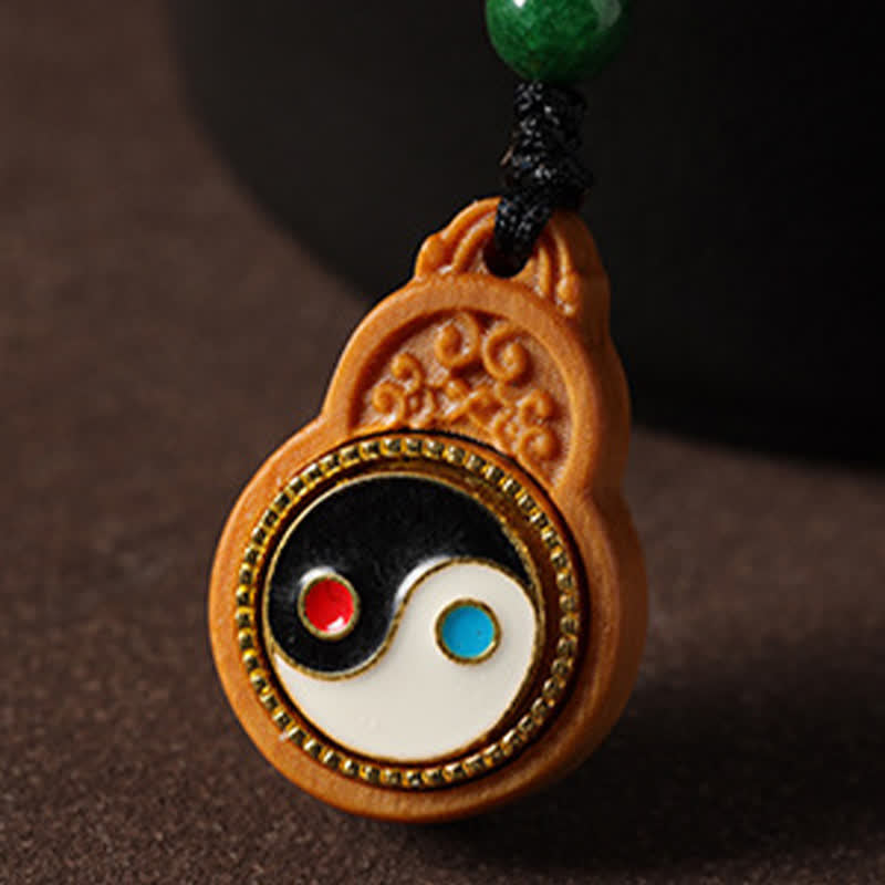 Protection and Purification Green Sandalwood Bagua Yin Yang Gourd Phone Hanging Decoration