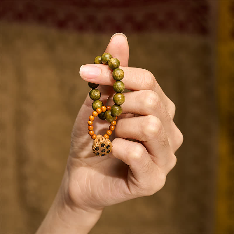 Nimara Ritual Green Sandalwood Lotus Pod Healing Hand-Polished Tactile Meditation Beads Decorations