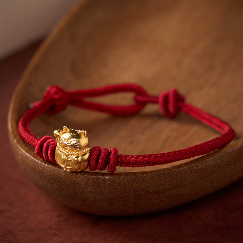 Nimara Ritual Hand-Woven Red String Copper Lucky Cat Blessing Adjustable Bracelet