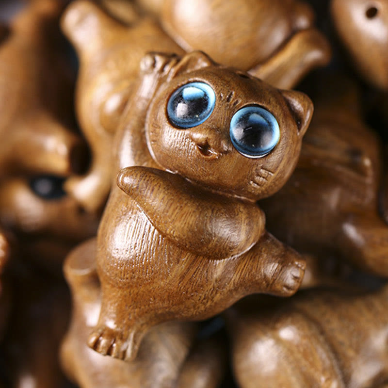 Nimara Ritual Mini Green Sandalwood Dancing Cat Engraved Positive Desk Decorations